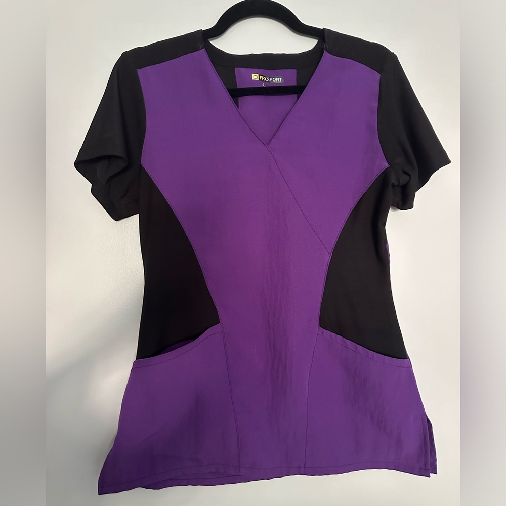 PURPLE & BLACK SCRUB TOP
